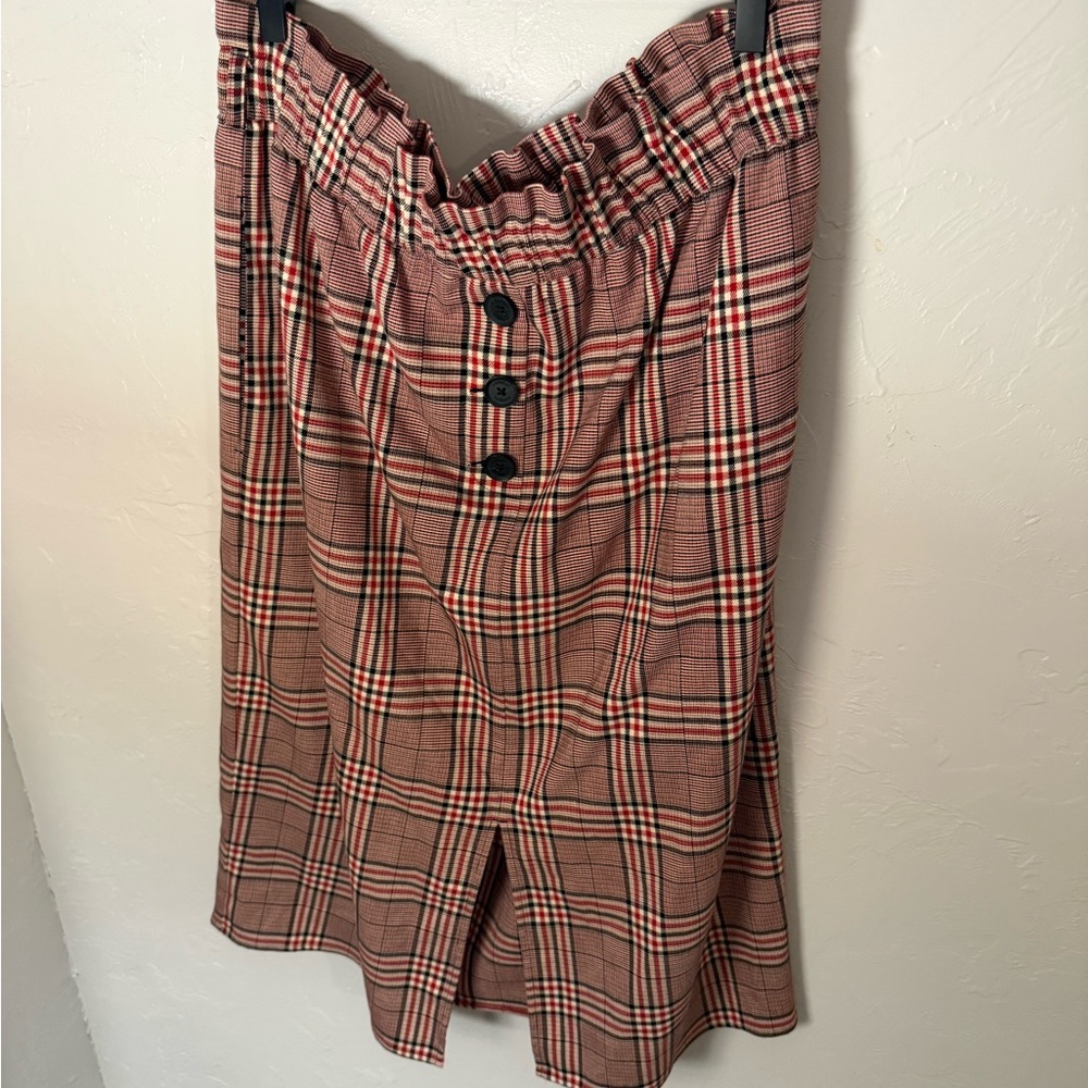 Express Plaid Button-Front Midi Skirt in Brown and Black